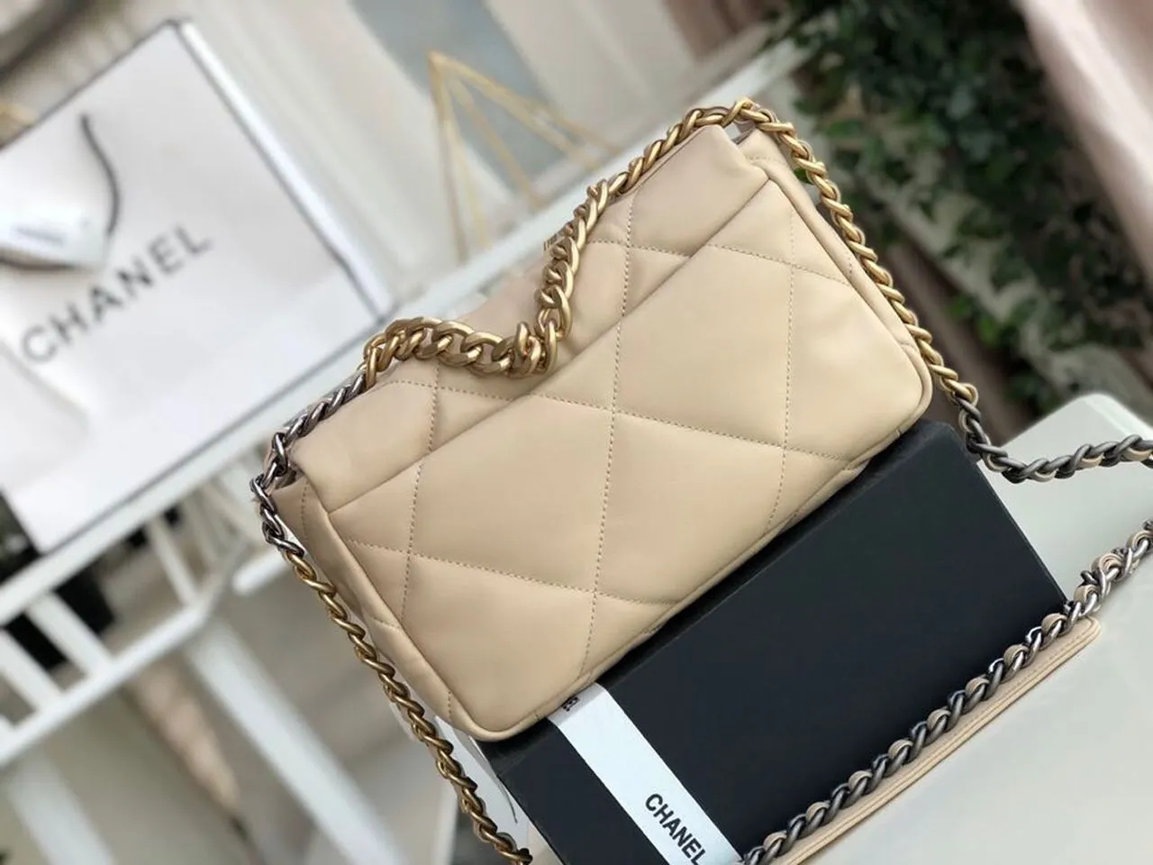 CHL 19 Flap Bag Beige For Women 10.1in/26cm