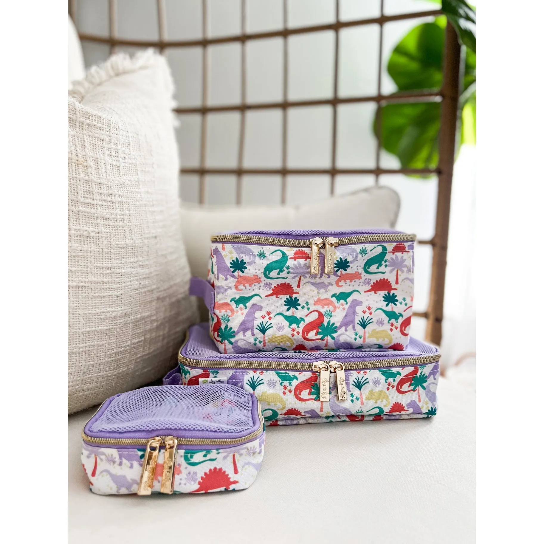 Itzy Ritzy | Pack Like A Boss Packing Cubes ~ Darling Dinos