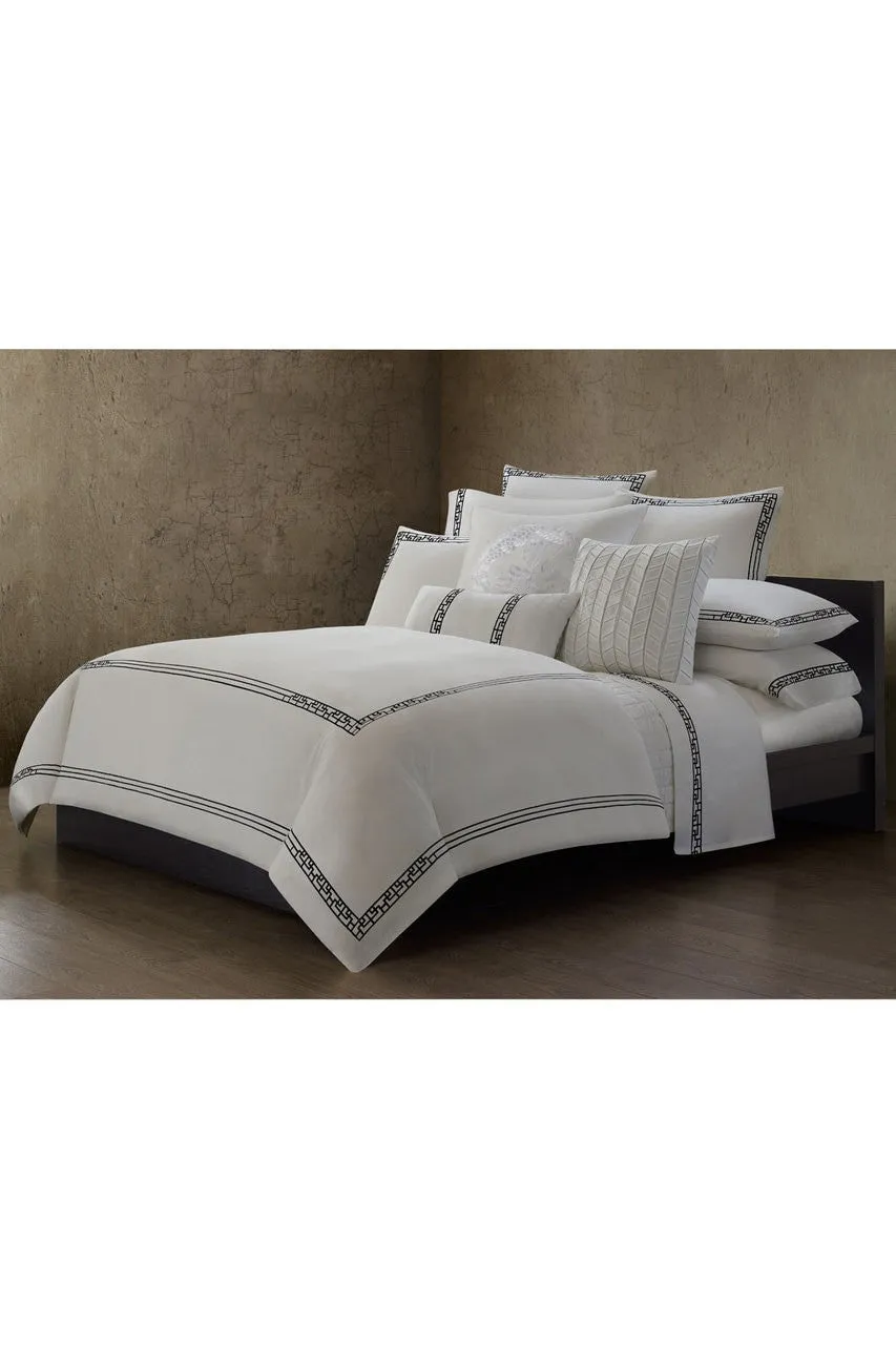 Ming Fretwork White/Black Bedding