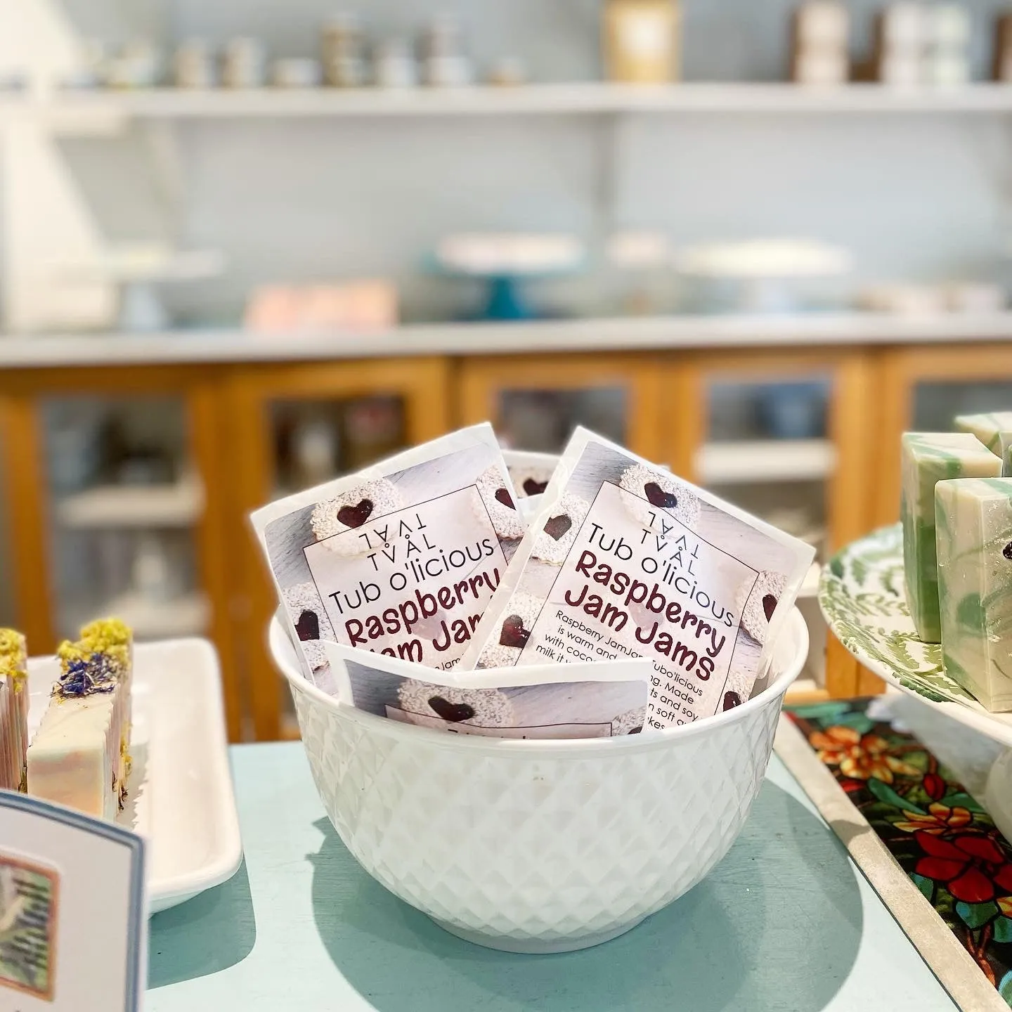 Tub o'licious - Raspberry Jam Jams