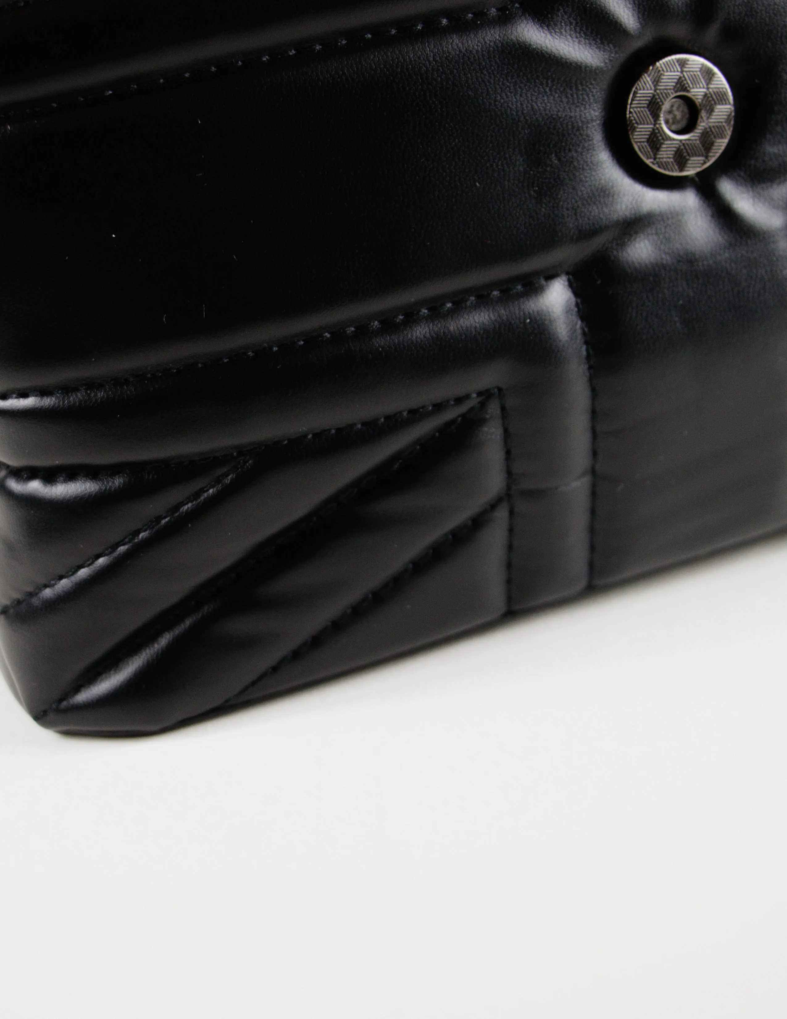 VASKA HANDBAG-ONYX